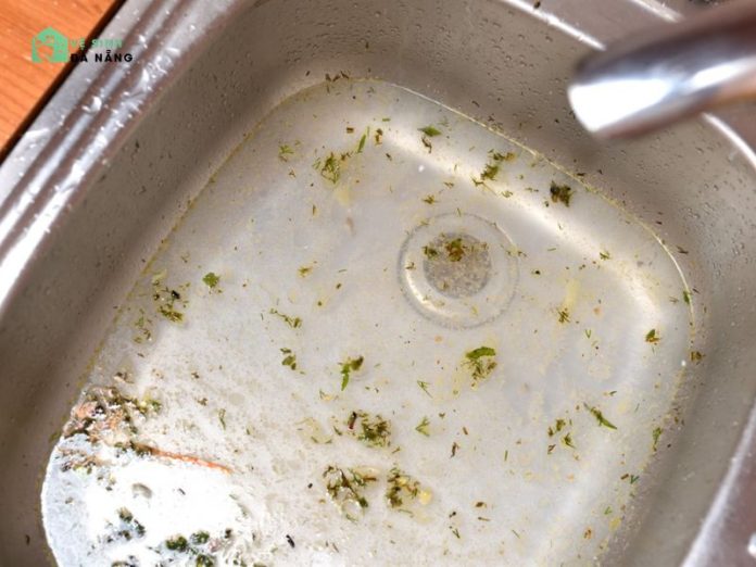 Dấu hiệu cảnh báo hệ thống thoát nước nhà bạn đang 